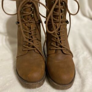 Brown Lace-Up Women's Boots